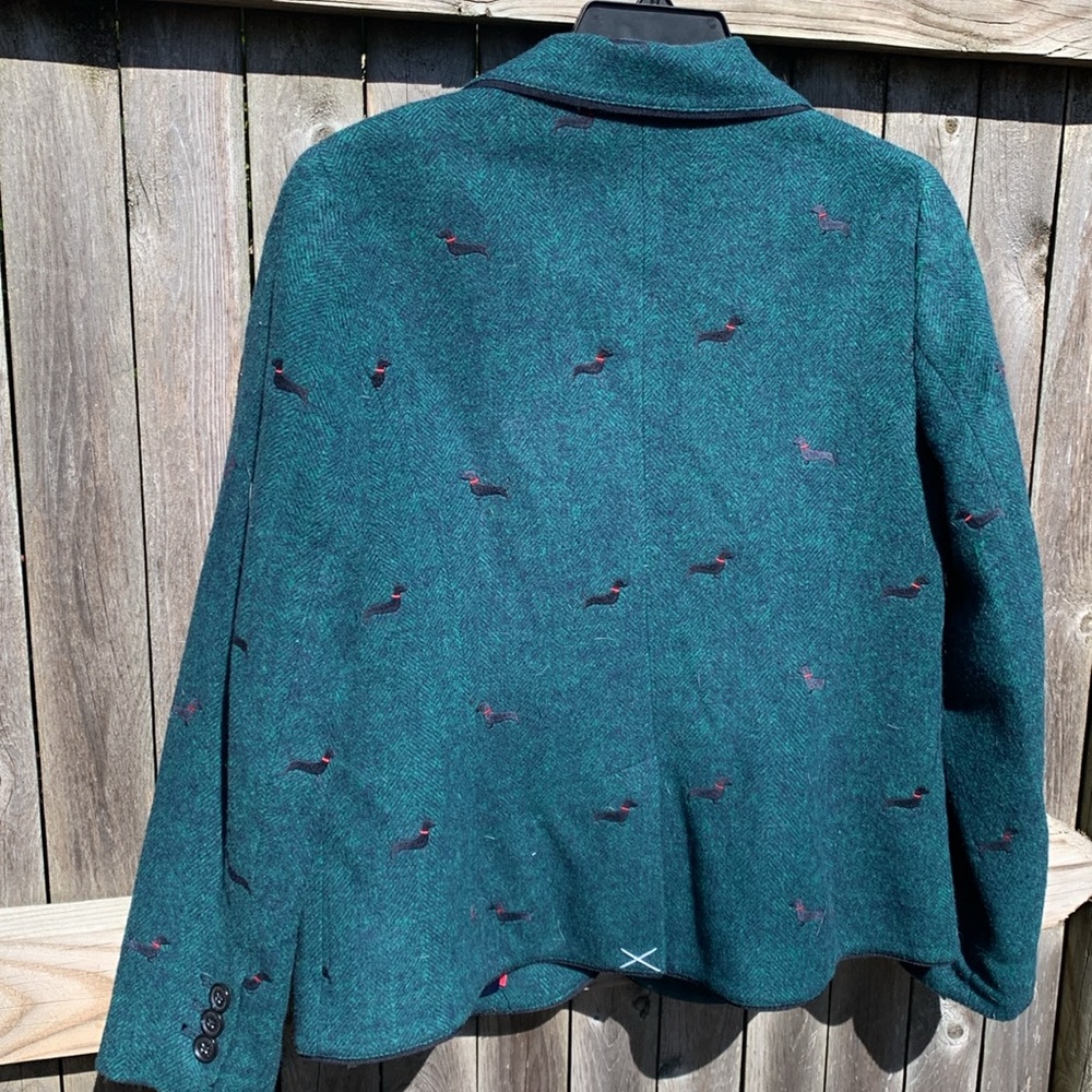 Talbots 6P Aberdeen wool blazer with the cutest dog design! NWOT!! - Picture 5 of 10